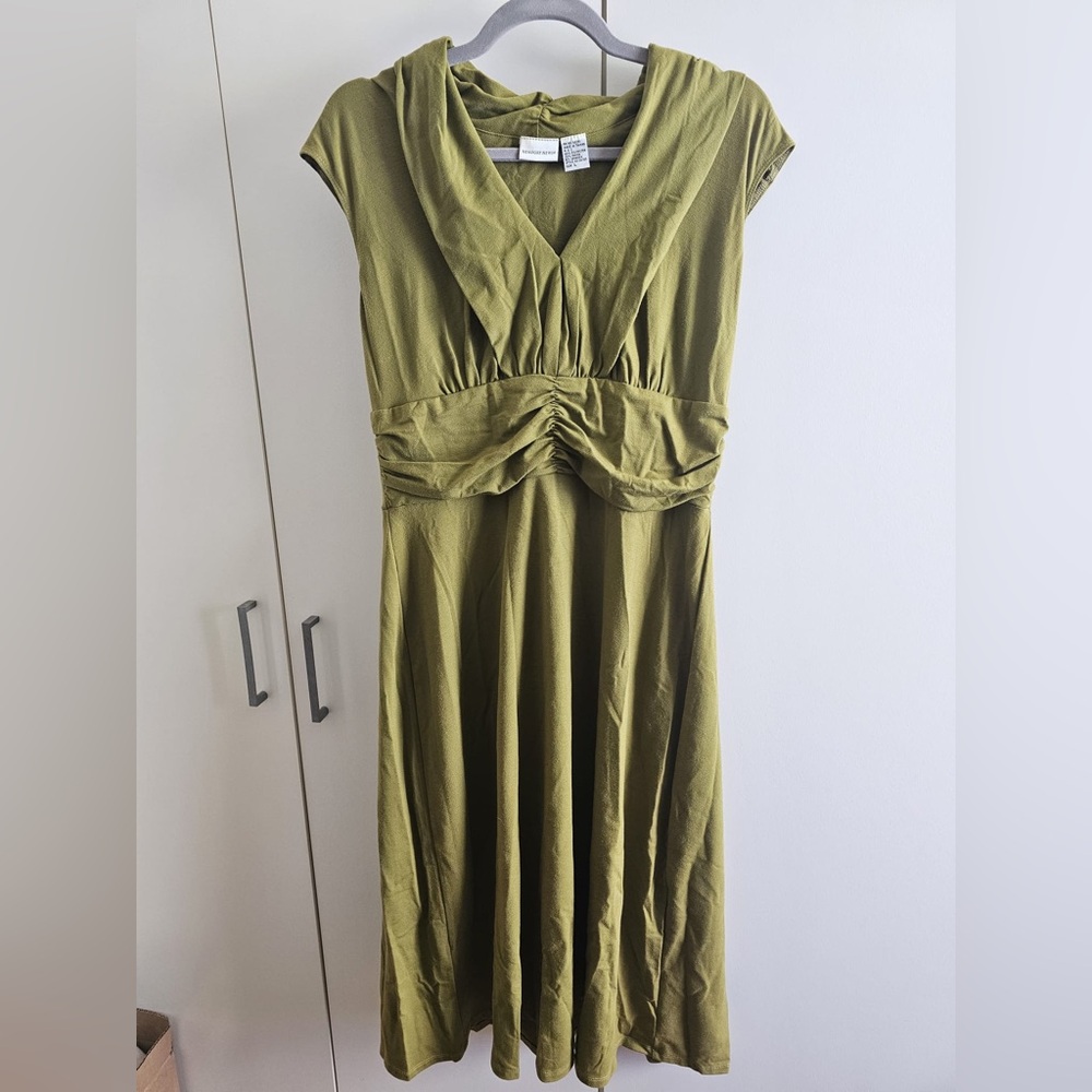 Newport news. Size L. Worn once. Excellent condition